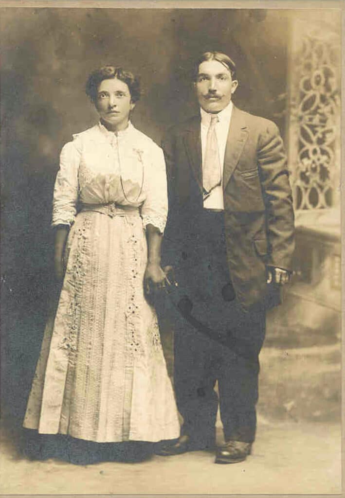 old photo of italian immigrants