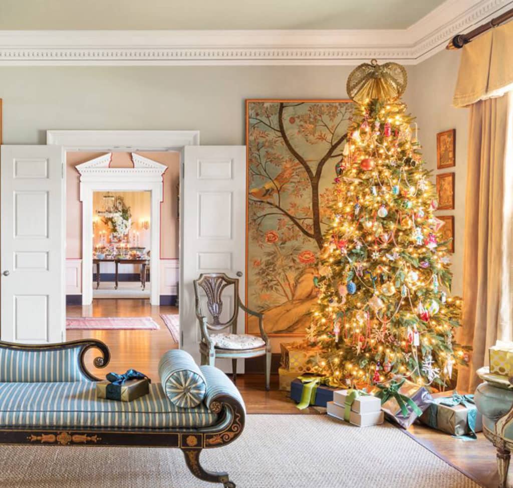 traditional southern home with christmas tree