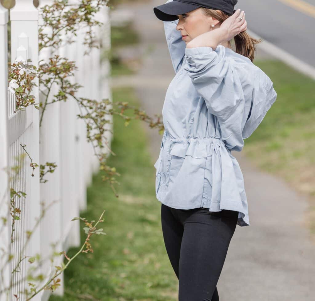 blogger jen shoop in fitness gear