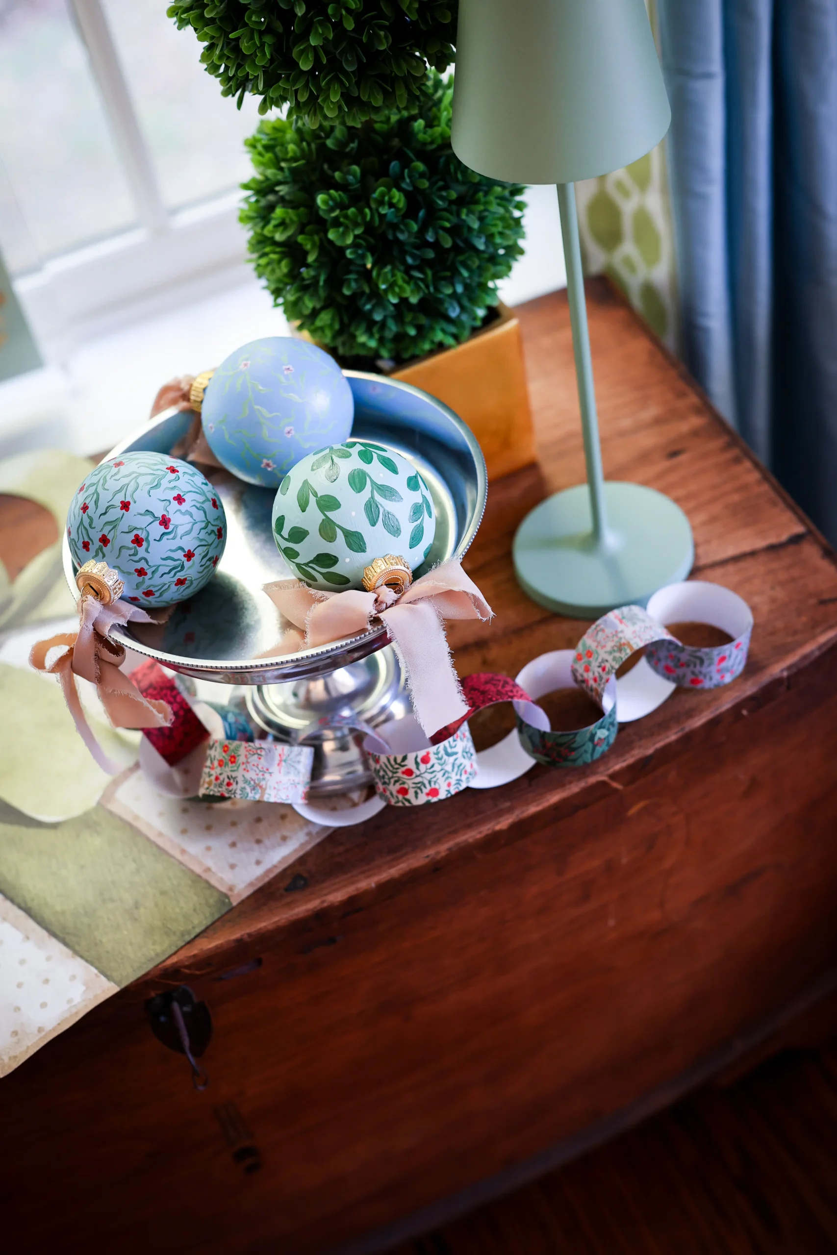 paper chain for holiday