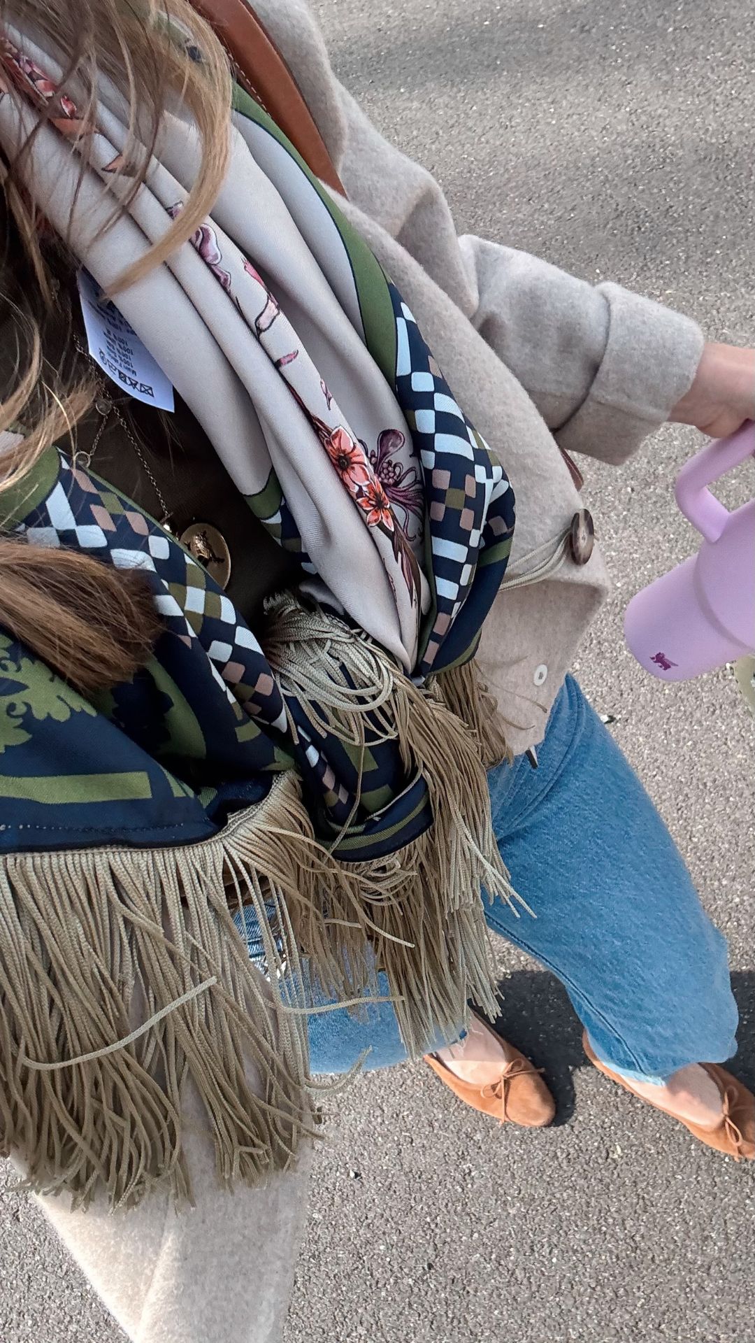 La DoubleJ fringe scarf