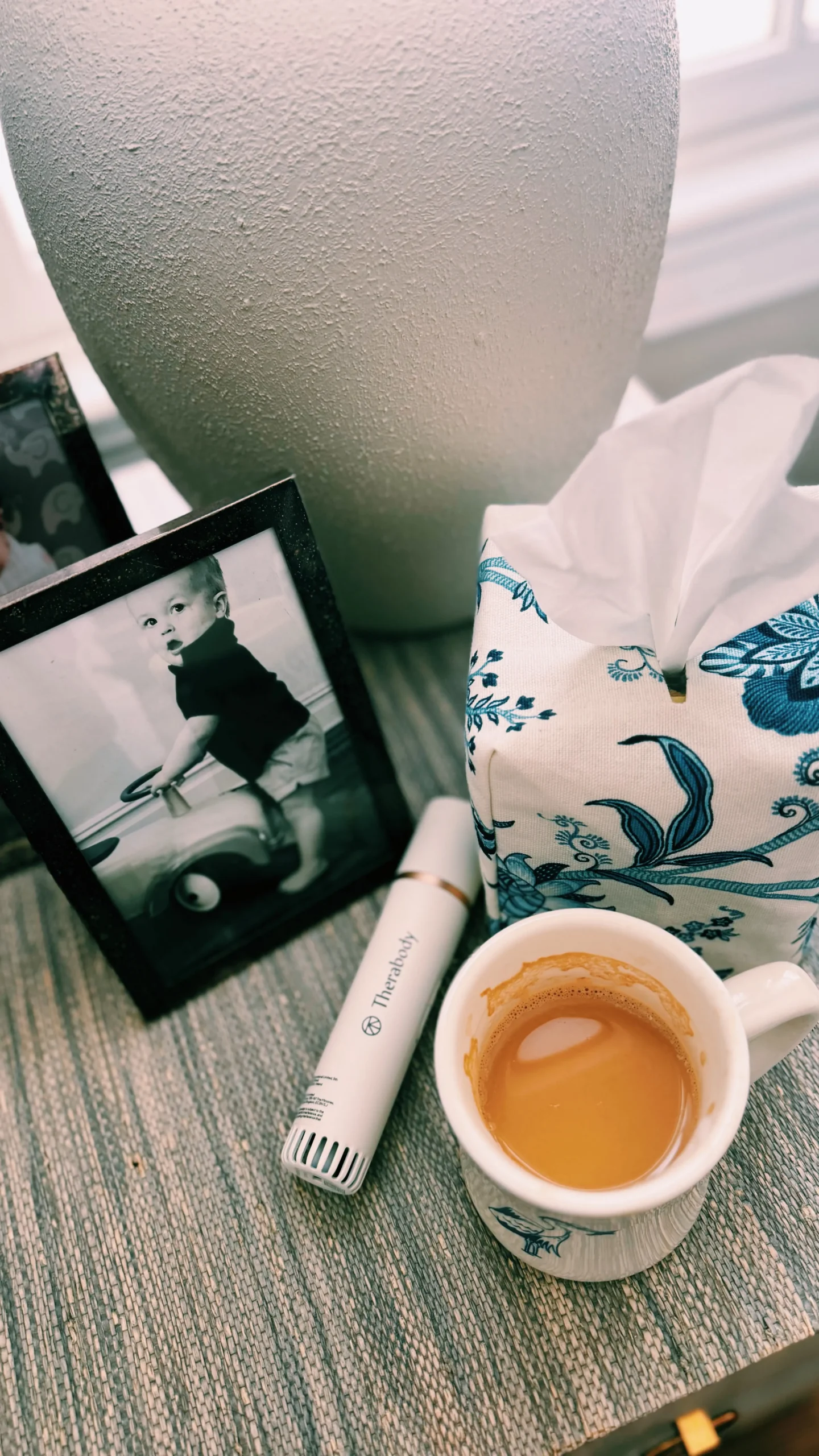 Therabody depuffing wand