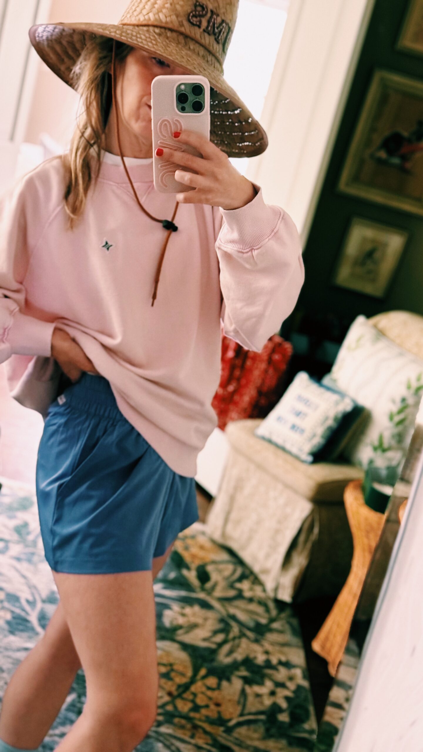 Tuckernuck sport crewneck