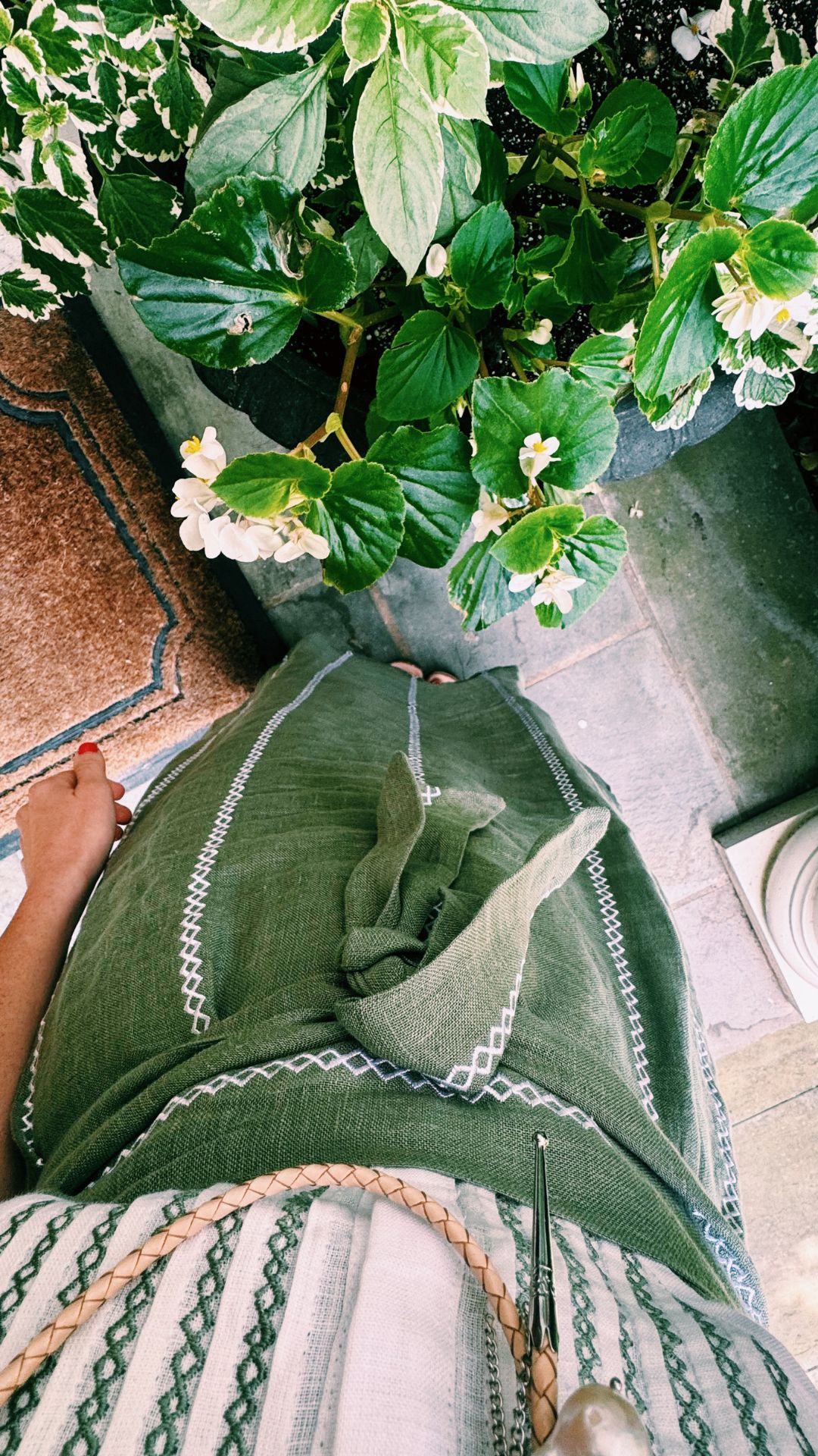 green dress