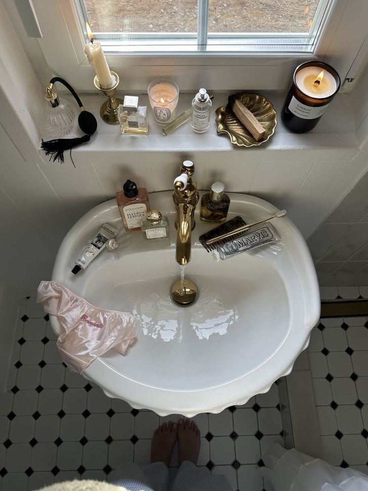 small ways to romanticize your life
